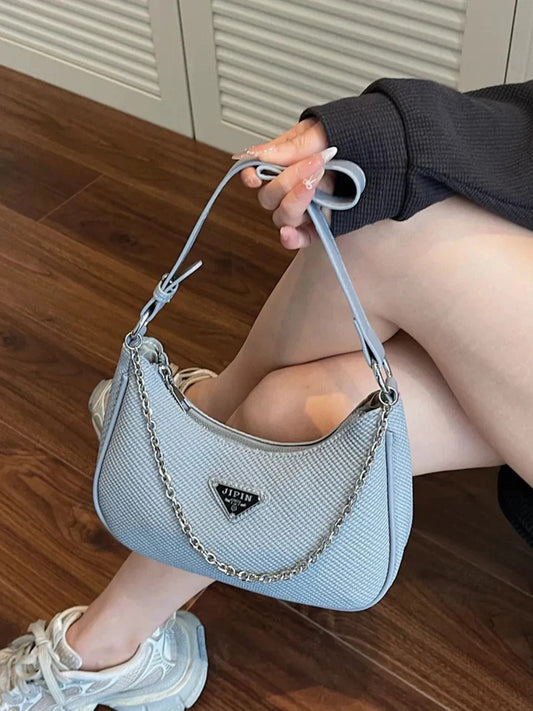 Chain Detail Shoulder Bag